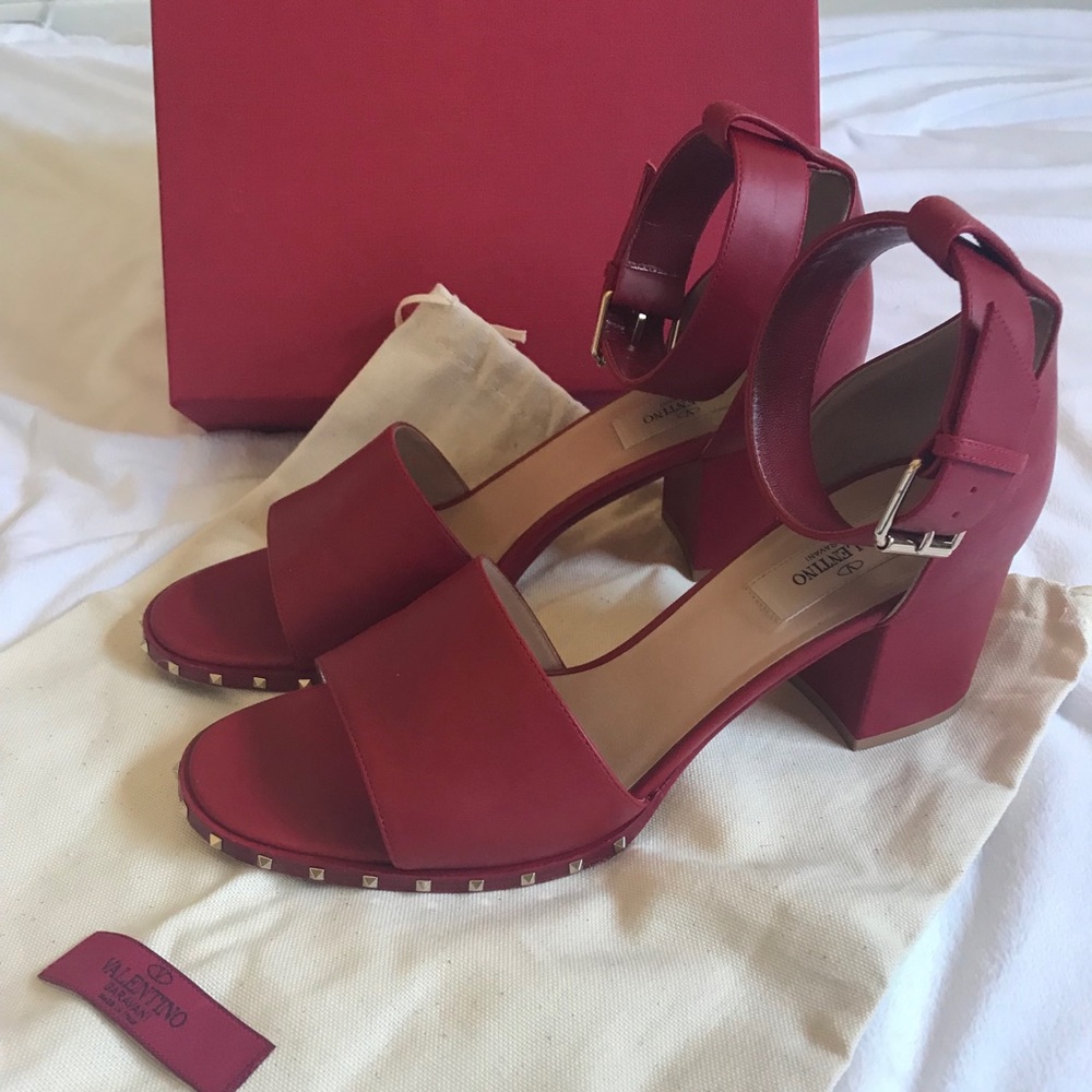 Valentino Rosso sandals,👠